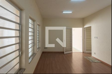 Sala de casa para alugar com 3 quartos, 290m² em Vila Nova Sao Jose, Campinas