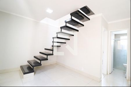 Sala de apartamento para alugar com 2 quartos, 97m² em Santa Mônica, Uberlândia
