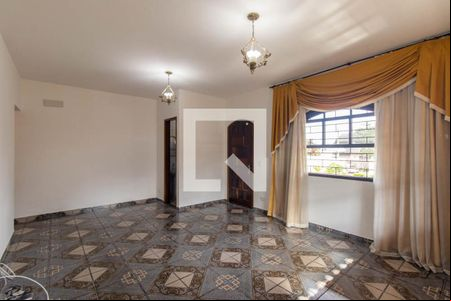 Sala de casa para alugar com 4 quartos, 350m² em Cajuru, Curitiba