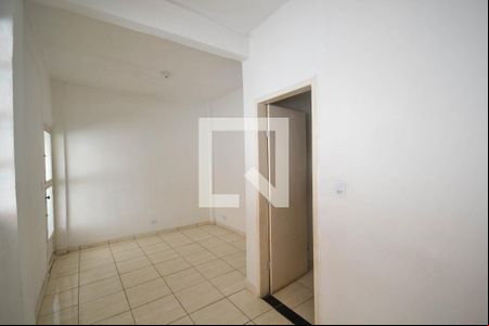 Sala de casa para alugar com 2 quartos, 56m² em Ponto Chic, Nova Iguaçu