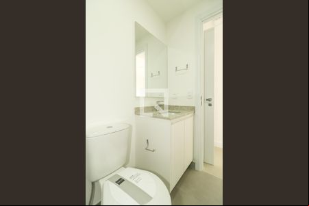 Banheiro da Suíte de apartamento para alugar com 2 quartos, 60m² em Jardim do Salso, Porto Alegre