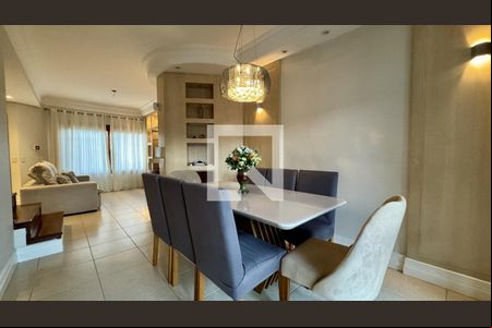 Sala de casa à venda com 3 quartos, 253m² em Ipanema, Porto Alegre