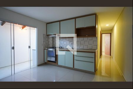 Sala/Cozinha de apartamento para alugar com 2 quartos, 62m² em Campeche, Florianópolis