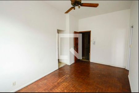 Sala de apartamento à venda com 2 quartos, 60m² em Benfica, Rio de Janeiro