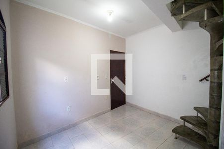 Sala de casa para alugar com 2 quartos, 180m² em Jardim Guaruja, Sorocaba