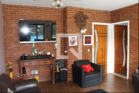 Sala de casa para alugar com 3 quartos, 350m² em Chácara Canta Galo, Cotia