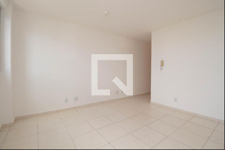 Sala/Cozinha de apartamento para alugar com 1 quarto, 34m² em Samambaia, Brasília