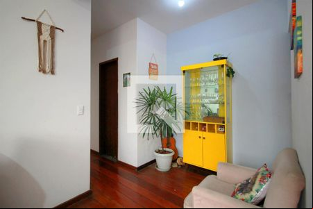 Sala de apartamento à venda com 3 quartos, 85m² em Fernão Dias, Belo Horizonte