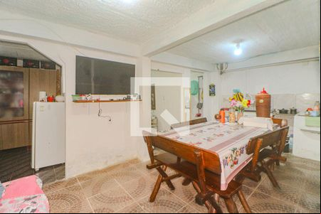 Sala de casa à venda com 5 quartos, 360m² em Sarandi, Porto Alegre