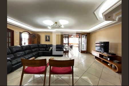 Casa à venda com 3 quartos, 332m² em Vila Galvão, Guarulhos