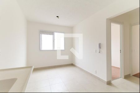 Sala/Cozinha de apartamento para alugar com 2 quartos, 32m² em Fazenda Aricanduva, São Paulo