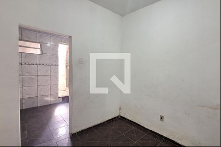 Quarto de casa para alugar com 1 quarto, 25m² em Itatiaia, Duque de Caxias