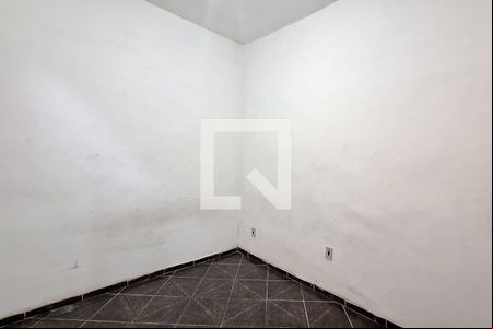 Sala de casa para alugar com 1 quarto, 25m² em Itatiaia, Duque de Caxias