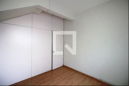 Quarto 1 de casa para alugar com 6 quartos, 222m² em Santo Agostinho, Belo Horizonte