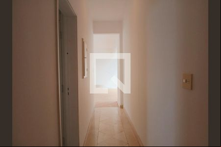 Corredor  de apartamento para alugar com 3 quartos, 190m² em Higienópolis, São Paulo