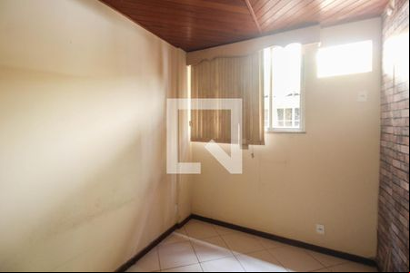 Quarto  de casa para alugar com 3 quartos, 100m² em Centro, Nova Iguaçu