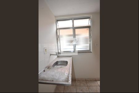 Studio de kitnet/studio para alugar com 1 quarto, 15m² em Bento Ribeiro, Rio de Janeiro