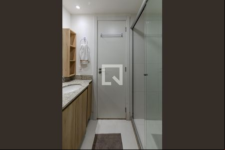 Banheiro de kitnet/studio à venda com 1 quarto, 35m² em Partenon, Porto Alegre