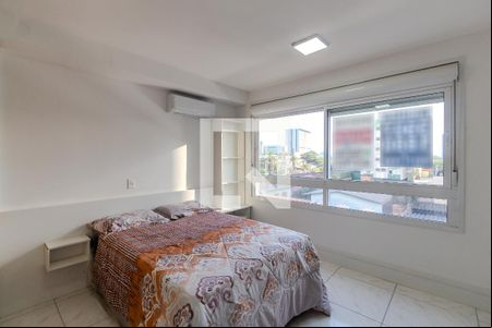 Sala/Quarto de kitnet/studio à venda com 1 quarto, 35m² em Partenon, Porto Alegre