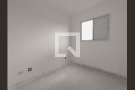 Quarto 1 de apartamento para alugar com 2 quartos, 40m² em Jardim Cocaia, Guarulhos