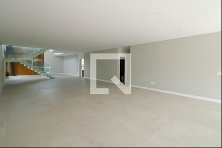 Sala de casa de condomínio à venda com 6 quartos, 600m² em Barra da Tijuca, Rio de Janeiro