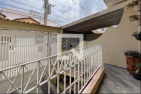 Sacada de casa à venda com 4 quartos, 233m² em Baeta Neves, São Bernardo do Campo