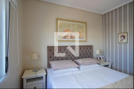 Suíte de apartamento à venda com 3 quartos, 82m² em São Geraldo, Porto Alegre