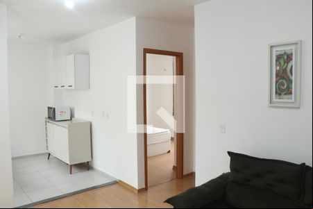 Sala de apartamento para alugar com 2 quartos, 50m² em Jardim Alvorada, Nova Iguaçu