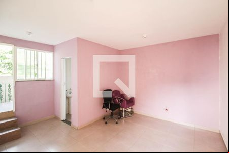 Sala de casa para alugar com 5 quartos, 180m² em Centro, Nova Iguaçu