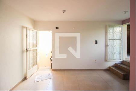 Sala de casa para alugar com 5 quartos, 180m² em Centro, Nova Iguaçu