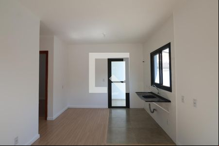 Sala/Cozinha de casa de condomínio à venda com 2 quartos, 48m² em São José, Canoas