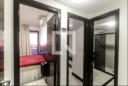 Quarto 1 de apartamento para alugar com 2 quartos, 120m² em Costa Azul, Salvador