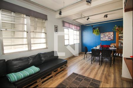 Sala de apartamento para alugar com 2 quartos, 75m² em Medianeira, Porto Alegre
