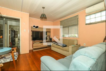 Sala de casa à venda com 4 quartos, 210m² em Vila Ipiranga, Porto Alegre