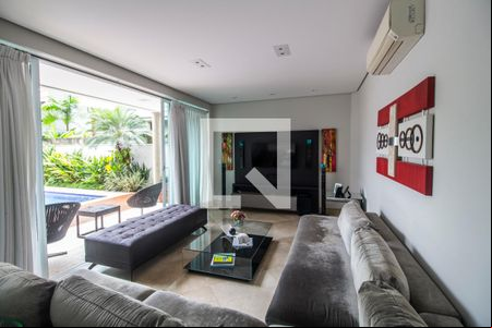 Sala de TV de casa de condomínio à venda com 4 quartos, 430m² em Alphaville, Santana de Parnaíba