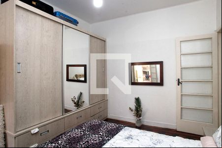 Quarto 1 de apartamento para alugar com 2 quartos, 54m² em Santana, Porto Alegre