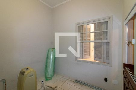 Sala de casa para alugar com 2 quartos, 258m² em Vila Jequitibas, Campinas