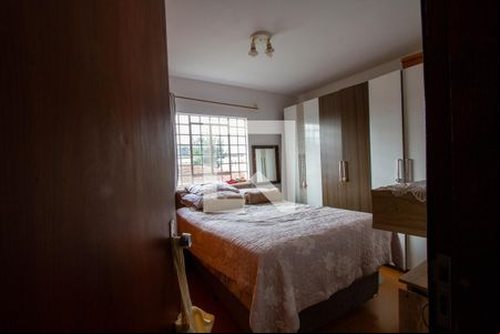 Quarto 1 de casa para alugar com 3 quartos, 333m² em Capão da Imbuia, Curitiba