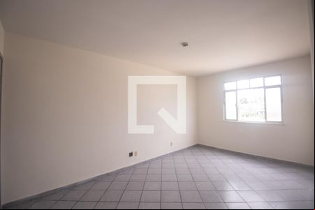 Sala de apartamento para alugar com 1 quarto, 45m² em Jardim Alcântara, São Gonçalo