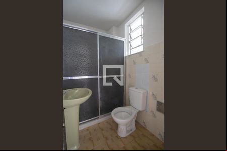 Banheiro de apartamento para alugar com 1 quarto, 45m² em Jardim Alcântara, São Gonçalo