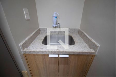 Lavabo de apartamento para alugar com 1 quarto, 40m² em Pinheiros, São Paulo