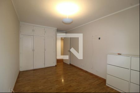 Quarto 1 de apartamento para alugar com 3 quartos, 183m² em Itaim Bibi, São Paulo