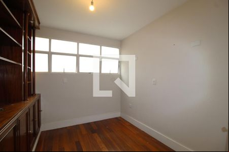 Sala de TV de apartamento para alugar com 3 quartos, 183m² em Itaim Bibi, São Paulo