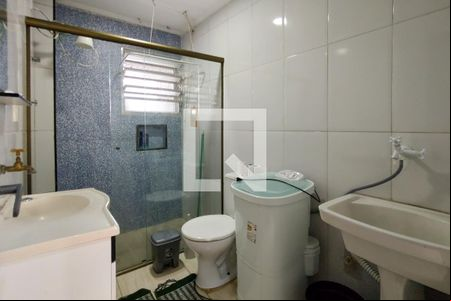 Banheiro de kitnet/studio para alugar com 0 quarto, 42m² em Guilhermina, Praia Grande
