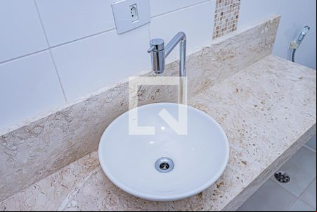 Lavabo de casa à venda com 3 quartos, 121m² em Parque Sao Domingos, São Paulo