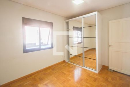 Quarto 1 de casa para alugar com 4 quartos, 300m² em Brooklin, São Paulo