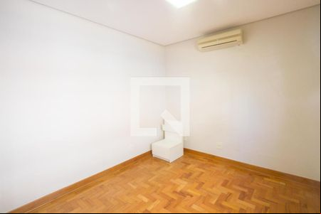 Quarto 1 de casa para alugar com 4 quartos, 300m² em Brooklin, São Paulo