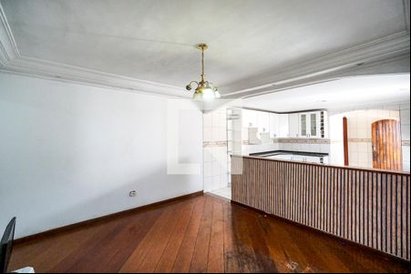 Sala de casa de condomínio para alugar com 2 quartos, 100m² em Vila Carrão, São Paulo