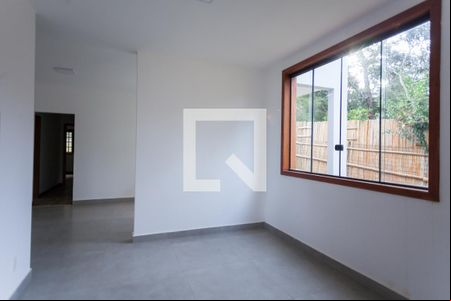Sala de casa de condomínio à venda com 3 quartos, 125m² em Casa Branca, Brumadinho