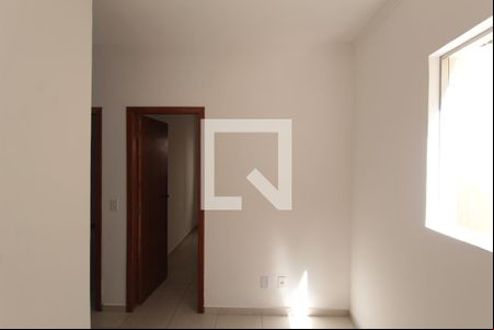 Sala de apartamento para alugar com 2 quartos, 40m² em Jaqueline, Belo Horizonte